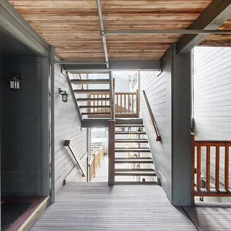 Powder Pointe Condominiums 102A
